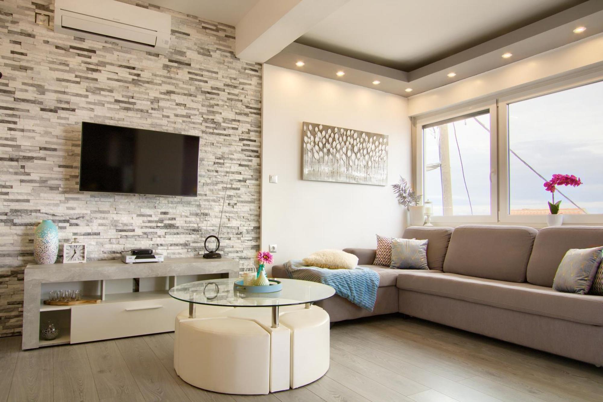 Luxury Sunrise Jacuzzi Apts, 50 M From The
